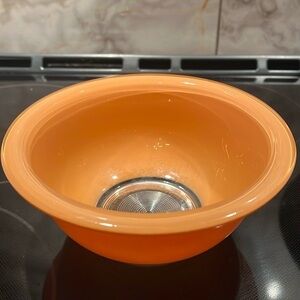 Pyrex 1L Orange Peach Bowl